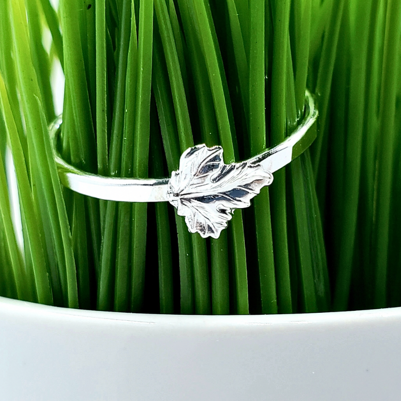 Sterling Silver Tiny Leaf Ring