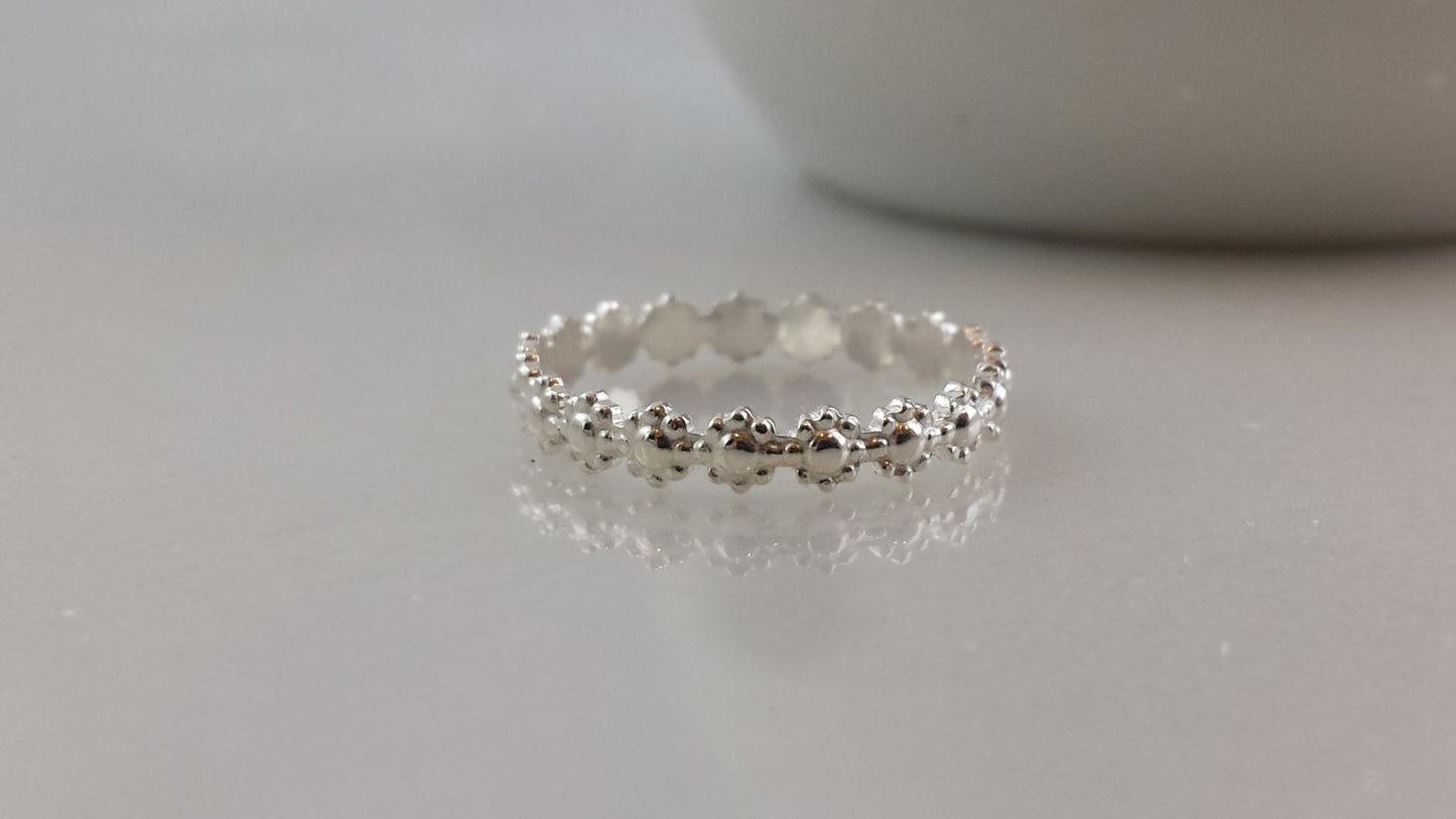 Skinny Sterling Silver Daisy Flower Ring