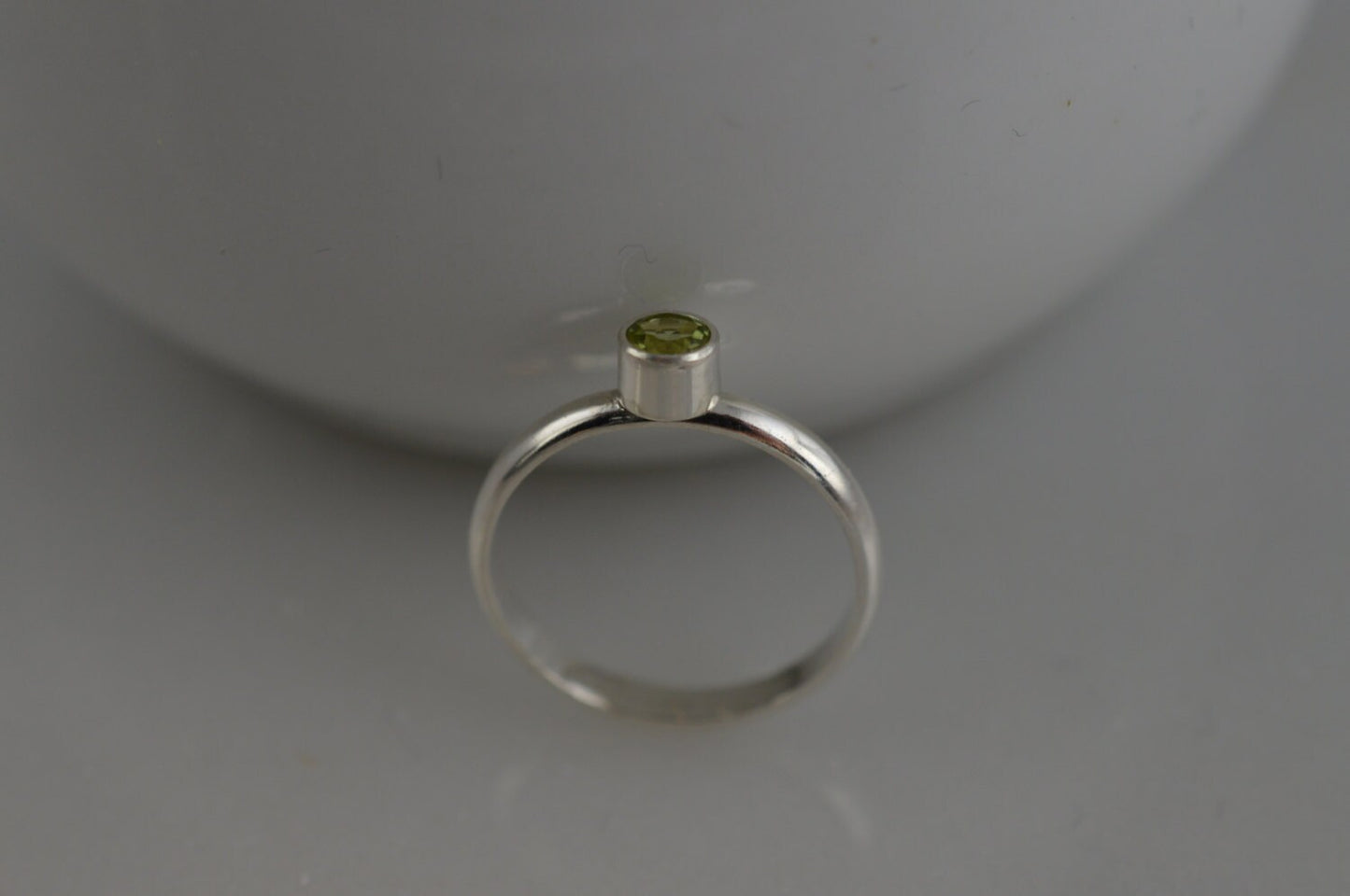 Sterling Silver 3mm Peridot Ring